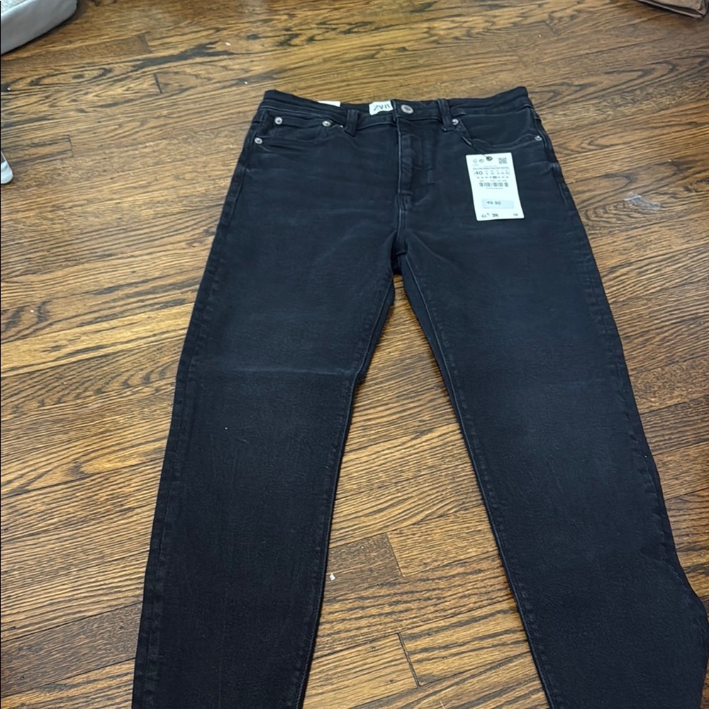 Women’s  Black Jeans